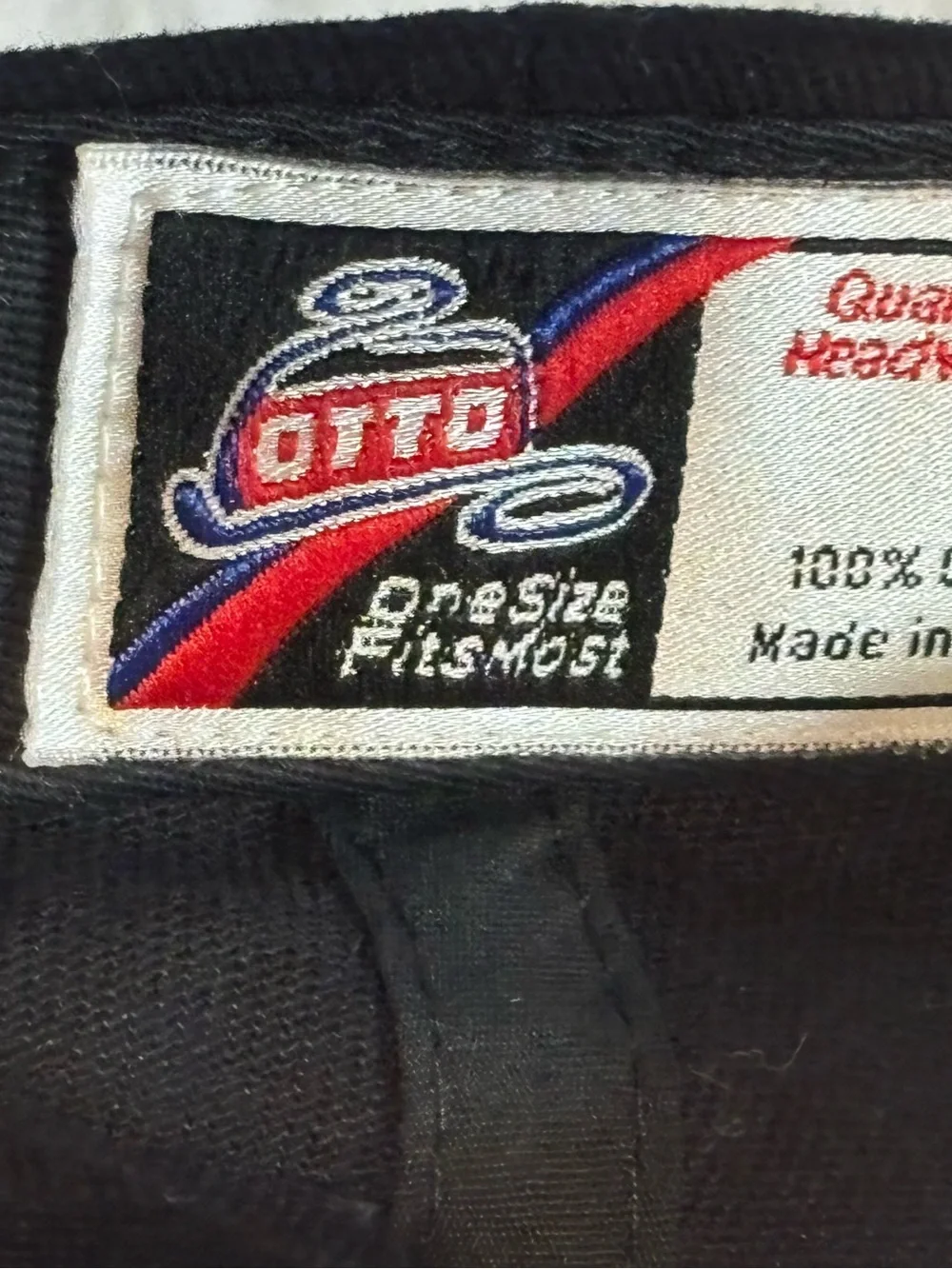 Eddie Bauer black long sleeve V-neck (XXL) Black embroidered 